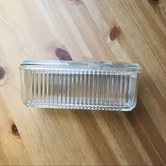 1950s glass container with lid - Picture 3 of 7